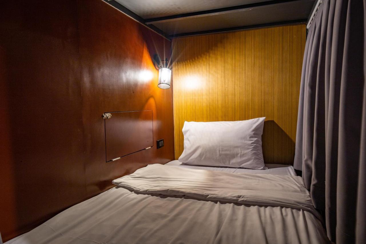 Luk Hostel Bangkok Eksteriør bilde
